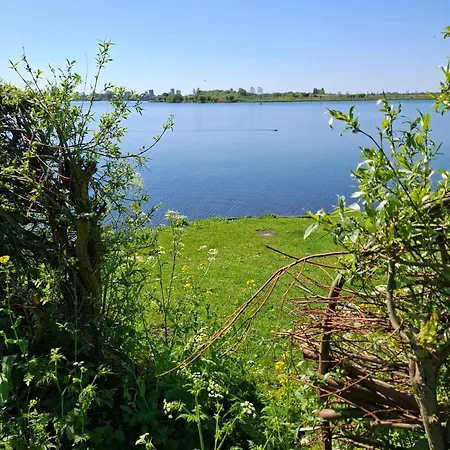 בית הארחה Sweetlake זוטרמיר