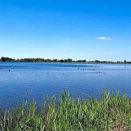 Sweetlake Πανσιόν *